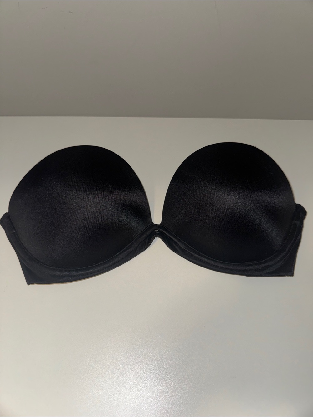 VS strapless bra